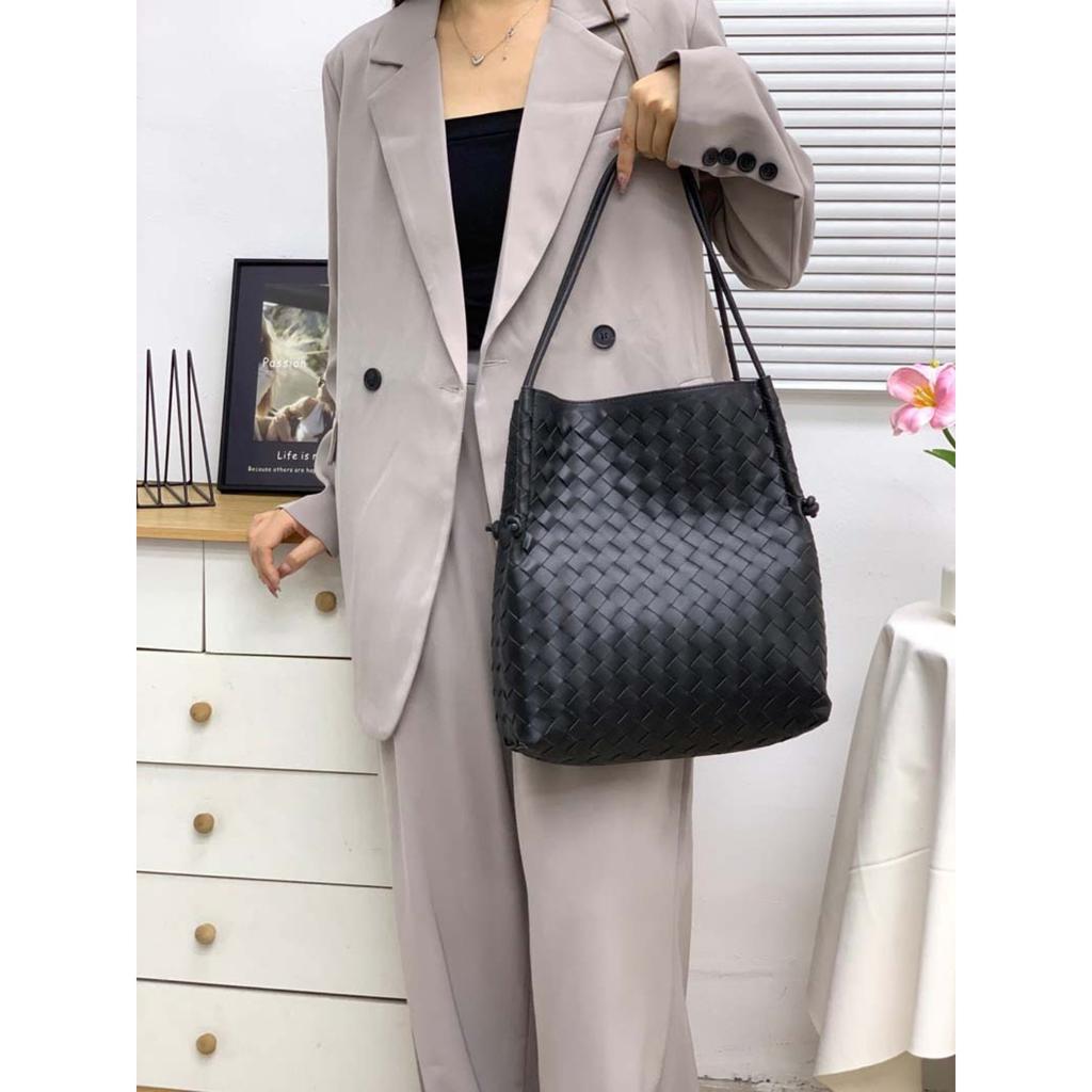 New knot leather woven shopping bag mother and child bag tote bag commuter large capacity underarm shoulder bag women