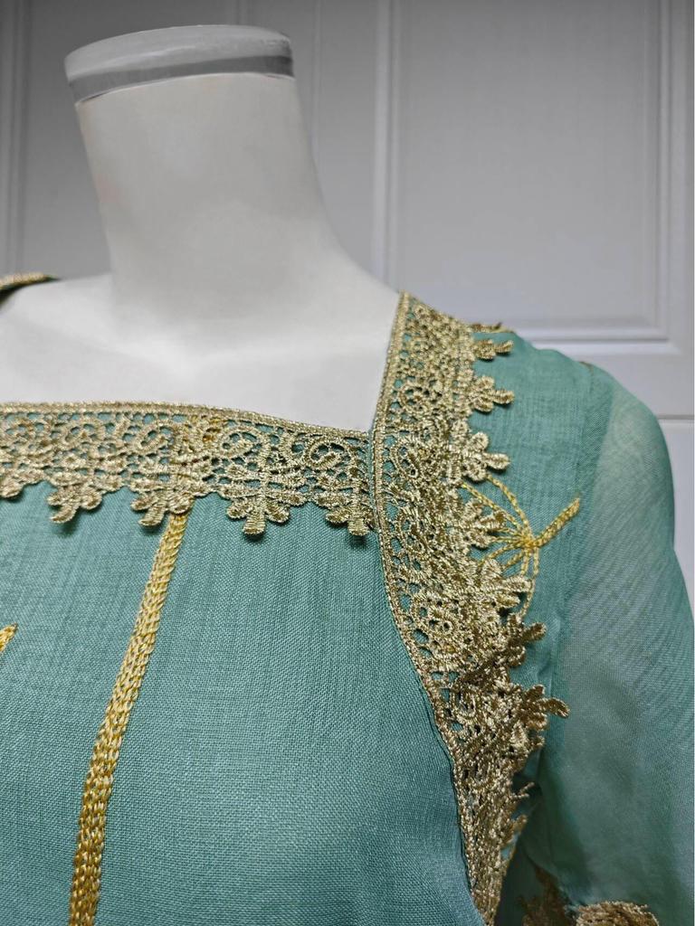 Women's Floral Embroidered Muslim Robe Dress - Oman & Dubai Style