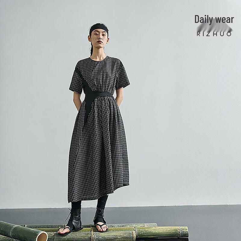 Rizhuo Women s Chivalrous Black and White Plaid A-Line Dress S