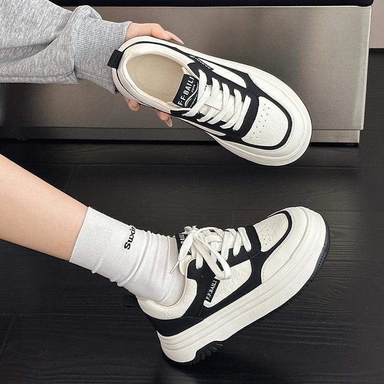 Women's shoes 2026 autumn new student board shoes Korean version cowhide thick soled casual shoes