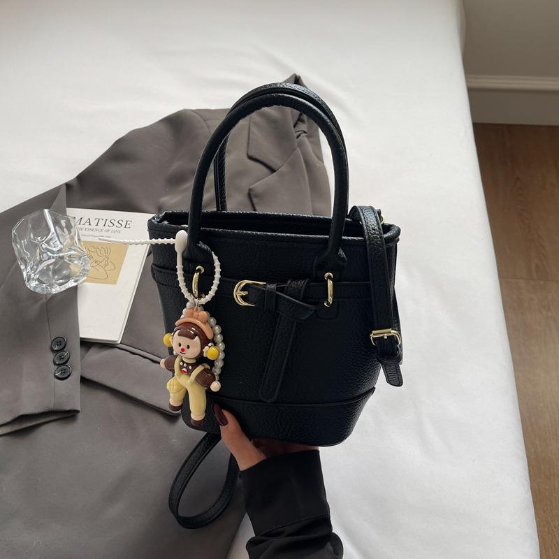 Spring New Retro High-end Fashion Handbag Bucket Bag Versatile Commuter Shoulder Messenger Bag