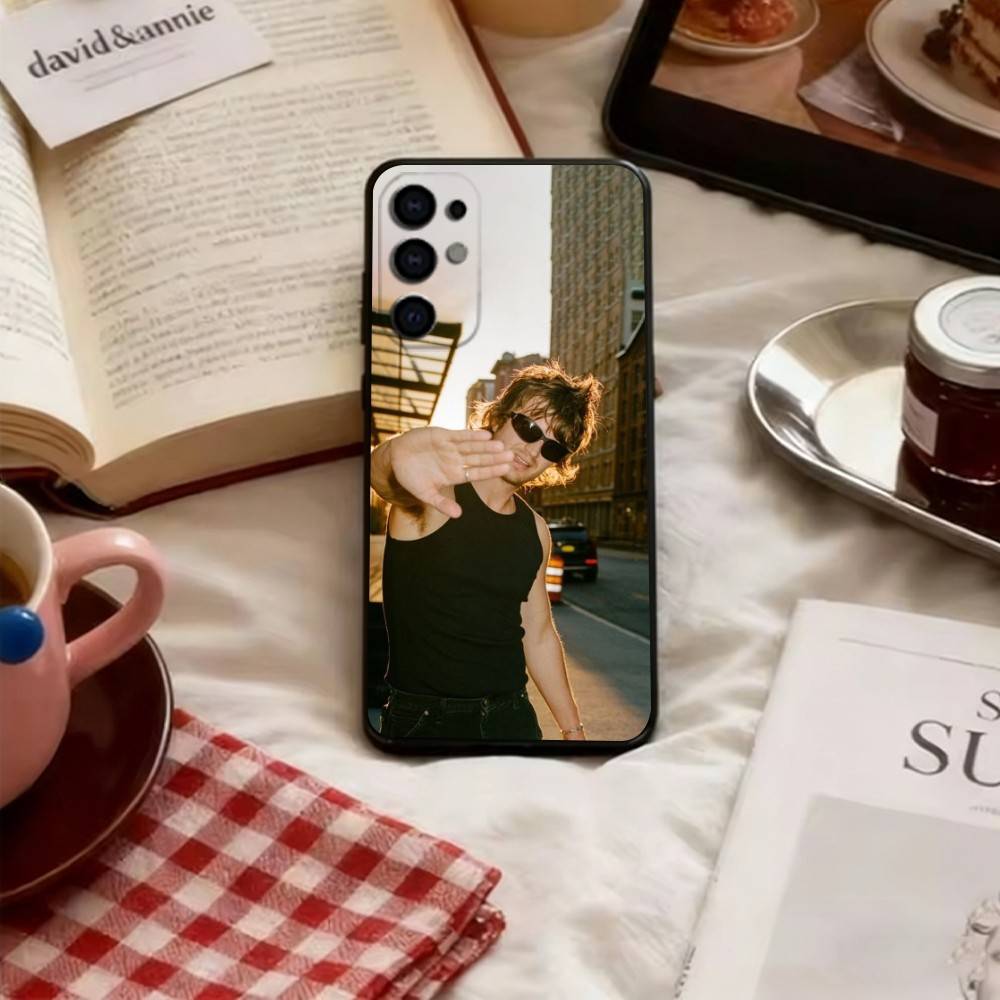 Joe Keery Phone Case Black Silicone Soft For Samsung S25,S24,S21,S22,S23,S30,Ultra,S20,Plus,Fe,Lite