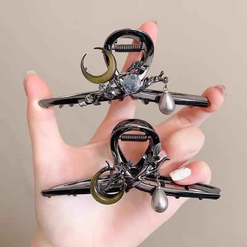 AWAYTR Schwarz Neumond Haarspangen Legierung Pferdeschwanz Haarspangen Krabbe Für Frauen Mädchen Geschenk Haarschmuck Valentinstag Kopfschmuck