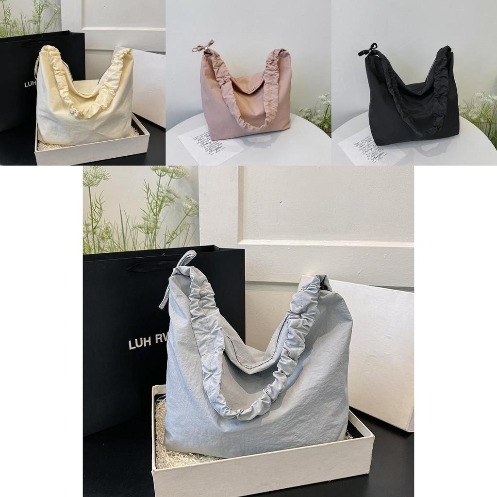 Fashionable Street Style Pu Tote Bag With Spacious Capacity Soft Mid-hardness