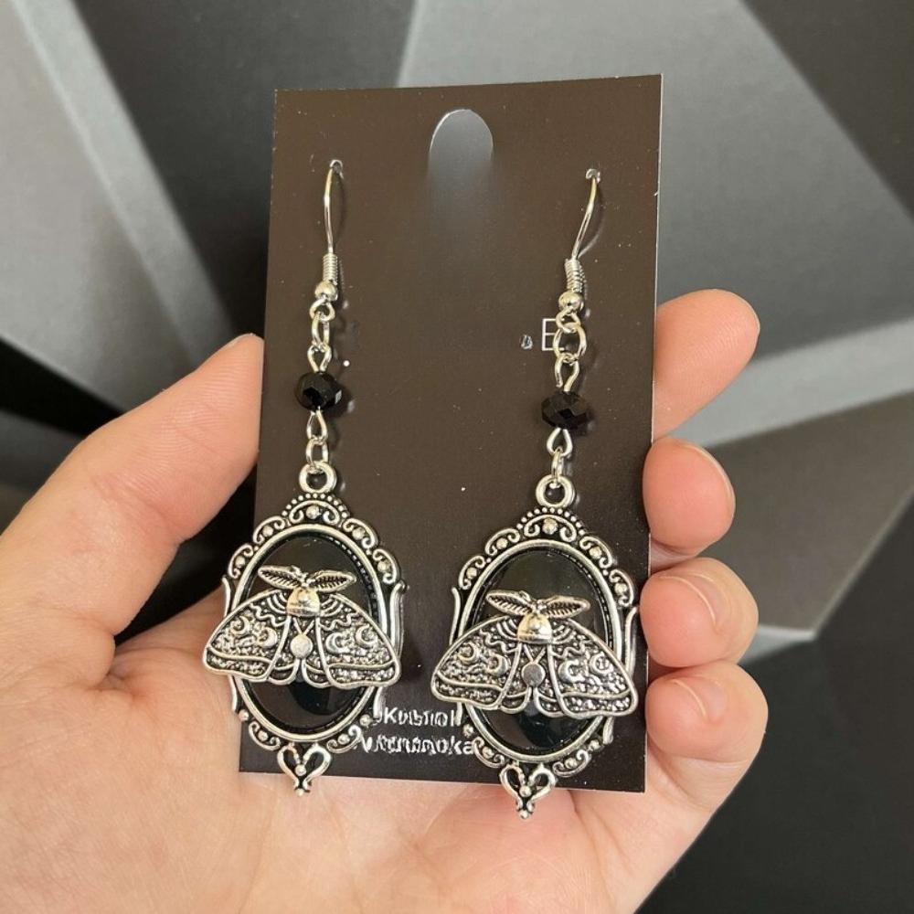 Exquisite Retro Oval-shaped Black Natural Stone Relief Pattern Ancient Silver Moth Dangle Earrings for Woman Gothic Jewelry Gift