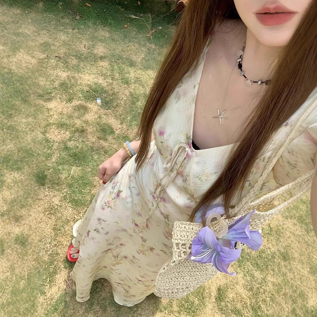 French Holiday Style Sleeveless V-neck Floral Dress Women's Summer Waist Thin A-shaped Skirt Gentle Wind Suspender Long Dress