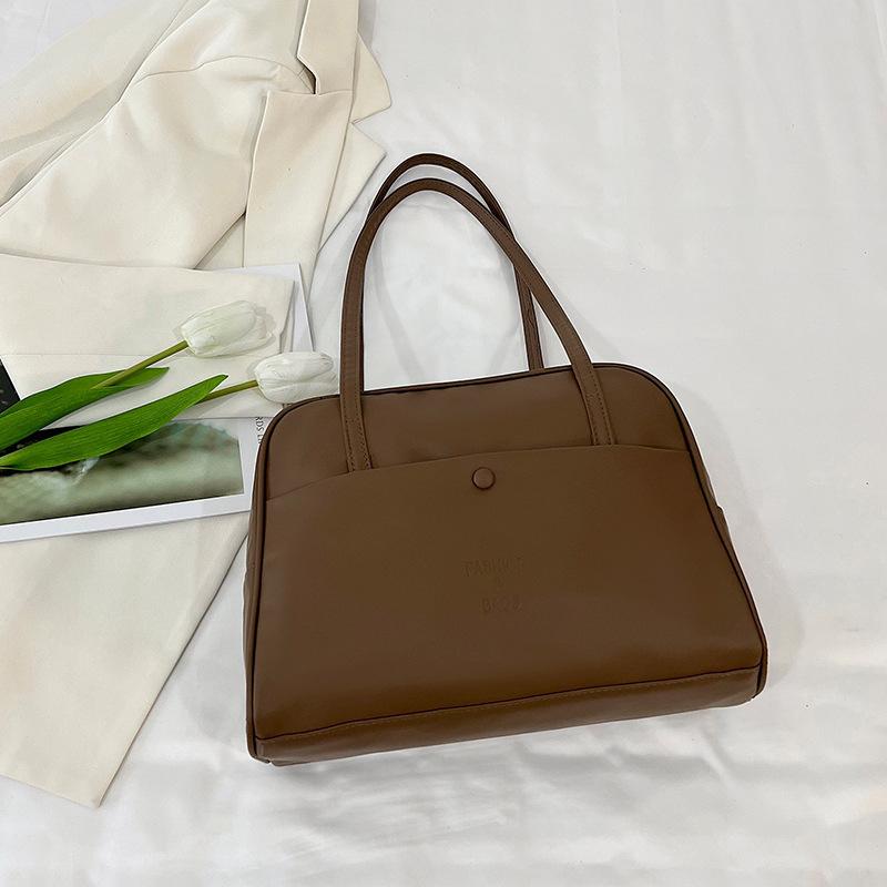 2025 winter new Korean niche design underarm women's bag temperament solid color retro large capacity shoulder tote bag