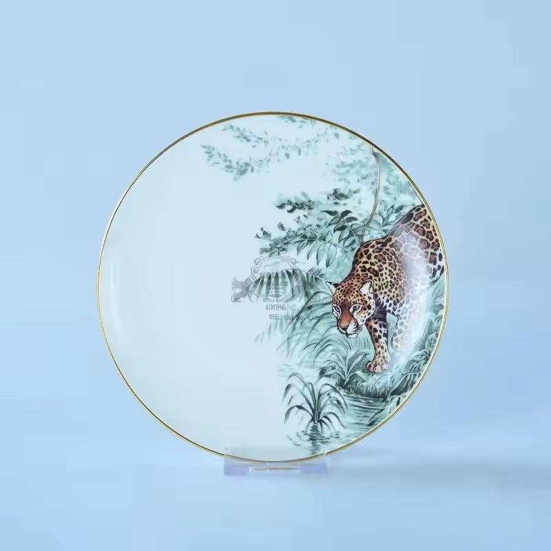 Nádobí Zvířata deštného pralesa, Jídelní talíře z kostního porcelánu, Plochý dezertní podnos, Talíř na dort, Šálek s podšálkem, Domácí kuchyňské potřeby