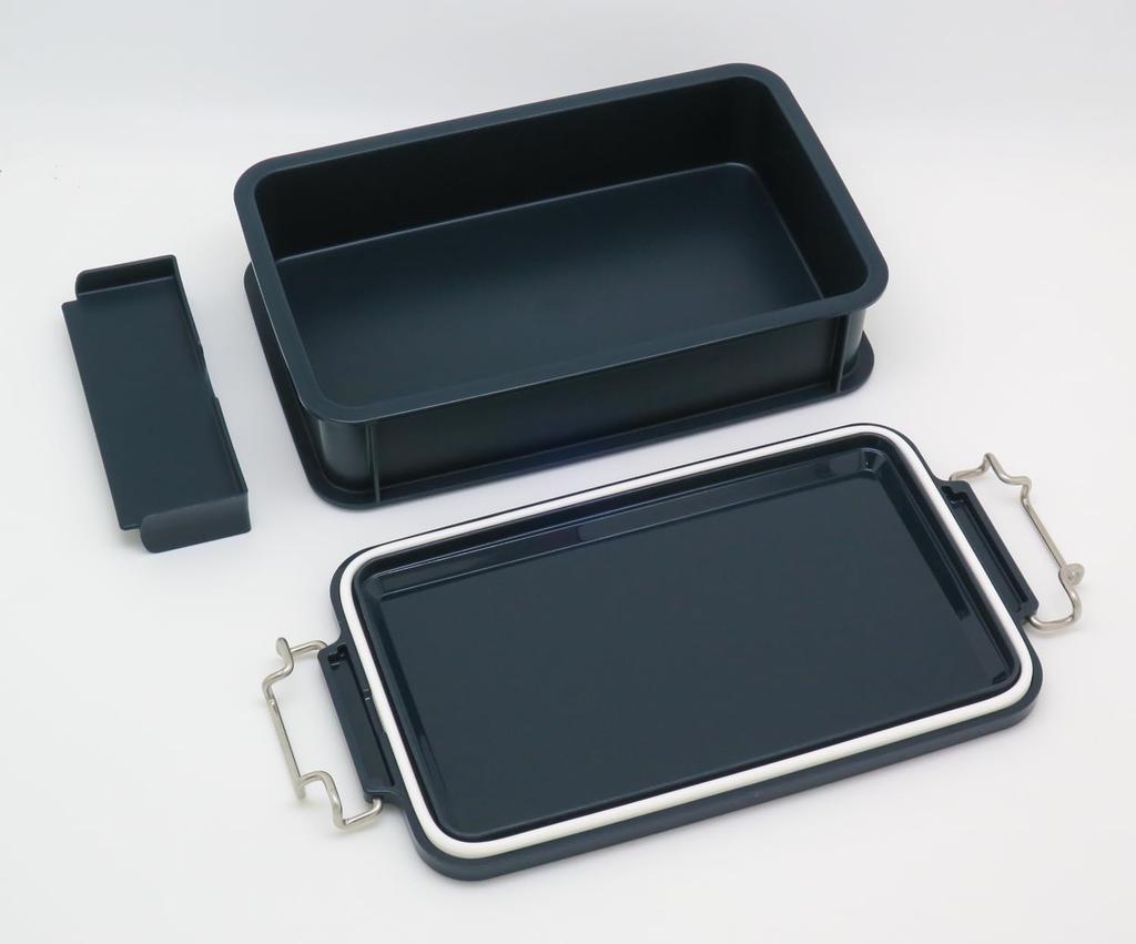 OSK CONTAINER Bento Box, 900ml, Navy Blue, with Dividers, Made in Japan, Dishwasher and Microwave Safe, Stain Resistant, Two-Point Locking, with