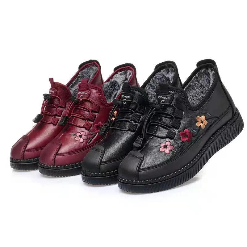Women's Winter Non-Slip Cotton Grandma Boots - Warm, Thickened Flat-Bottom Shoes for Middle-Aged & Elderly