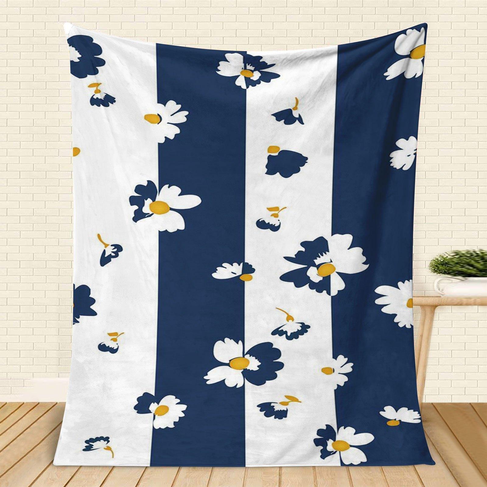 

Vintage Floral Pattern Flannel printed blanket suitable for all seasons suitable for living room office sofa and travel 75x100cm (30x40inch)