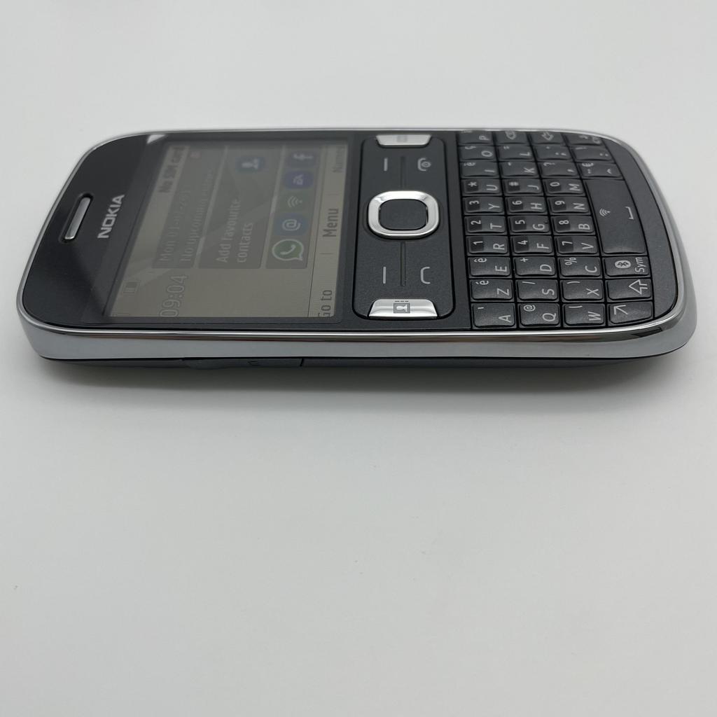 Yenilenmiş Nokia Orijinal Nokia Asha 302 3MP 2.4 inç Mobil Telefon 1 SIM Kartlı