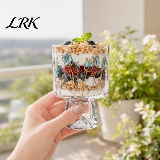 Hoher Borosilikatglasbecher Eisbecher, Blumenmuster Fußbecher Kleine Dessertschale Klar Dekoratives Trinkgefäß für Eisbecher, Pudding, Gelee, Obst,