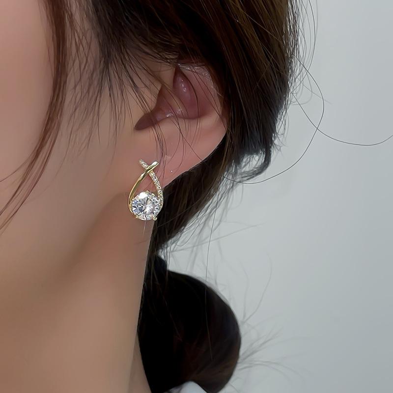 S111 silver needle geometric cross diamond stud earrings temperament new fashion simple earrings exquisite small versatile earrings