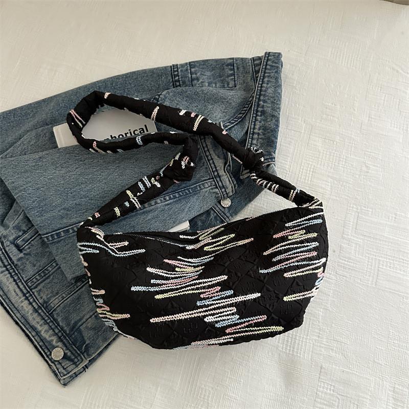 Stylish And Chic Dumpling Bag With Large Capacity For Summer Casual Outings In Black Blue Pink White чёрный