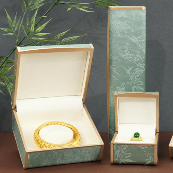 Luxury New Chinese Style Classic Rectangle Jewelry Display Box Gold Trim Embroidery Case for High-End Jewelry