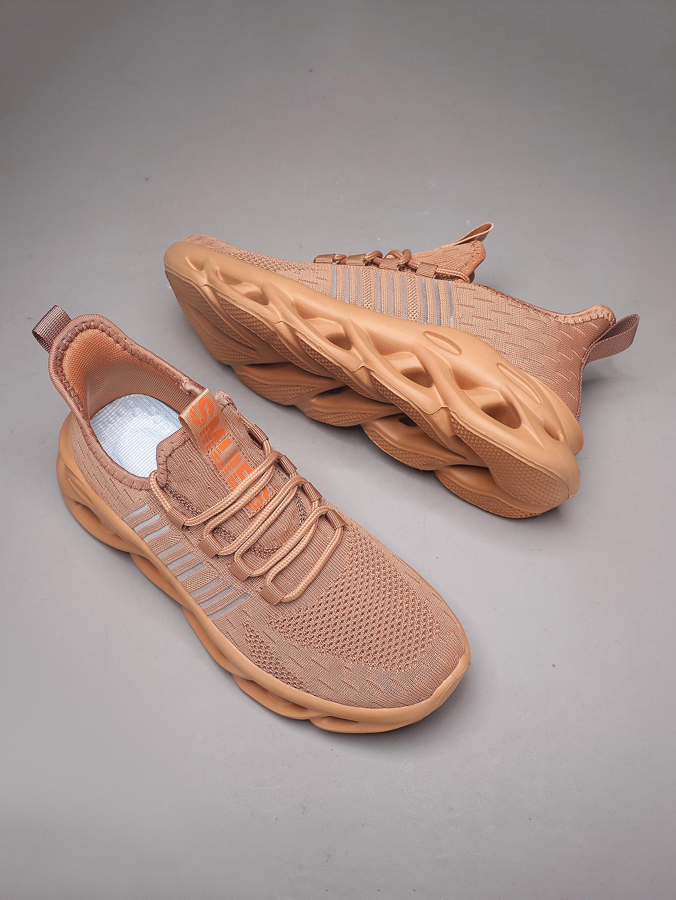 

Новая модная мужская обувь, летние повседневные кроссовки, легкие мужские спортивные туфли, сетчатые уличные износостойкие мужские кроссовки, популярная модель 46 коричневый