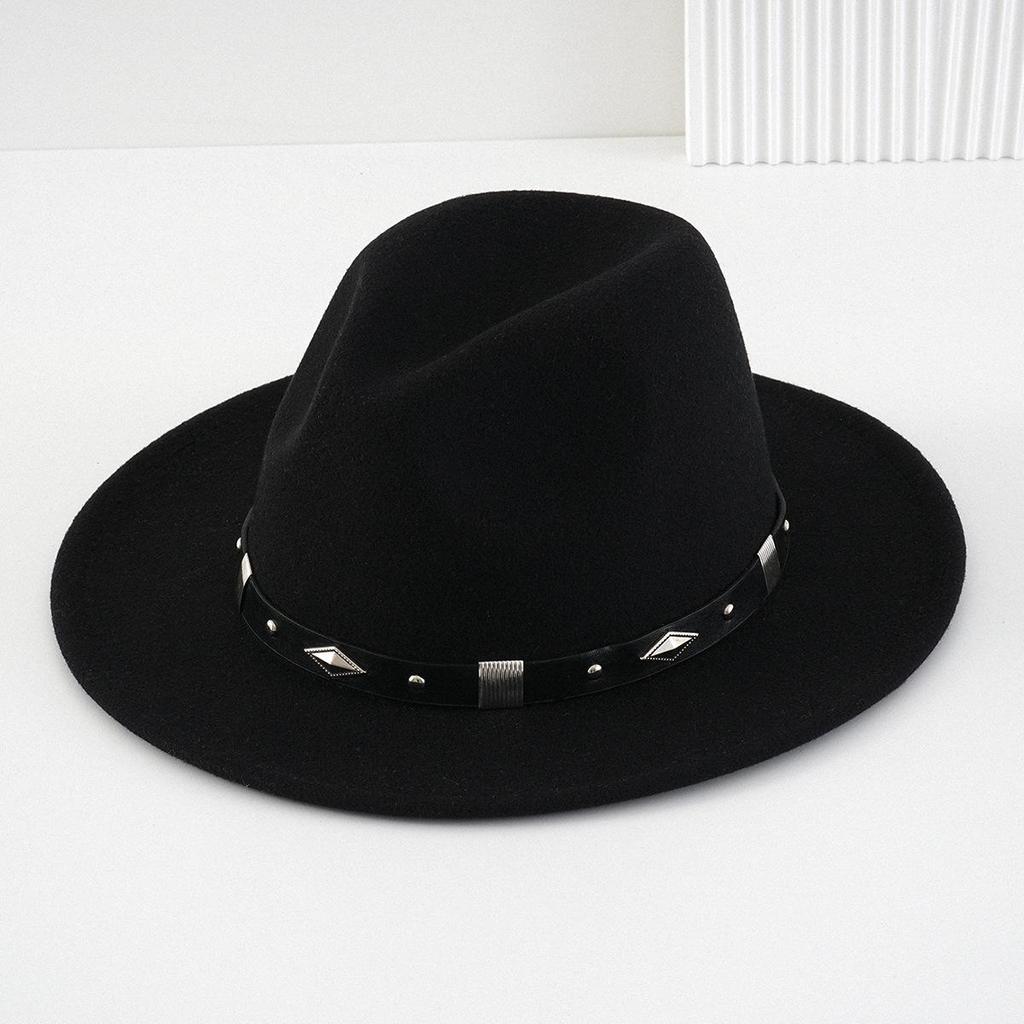 Unisex Western Cowboyhut mit Metallnieten und Lederband - Flache Krempe Jazz-Stil