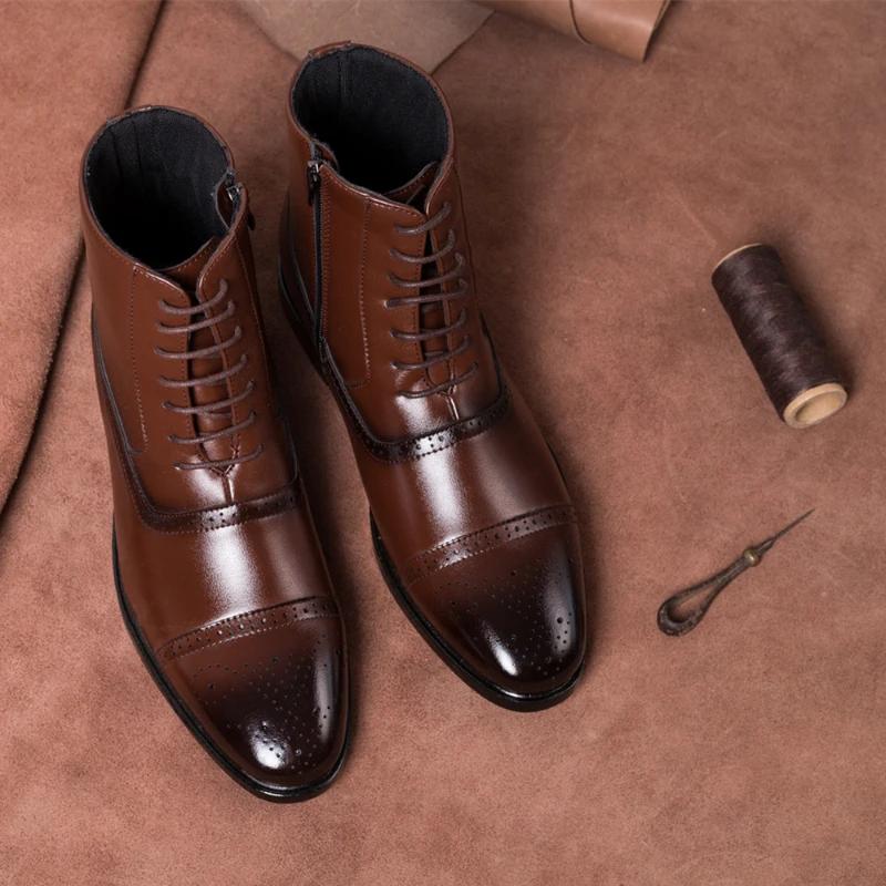 Stivali di Lusso da Uomo Retro Oxfords Scarpe in Pelle da Uomo Stivaletti Business Alta Qualità Stivali Chelsea da Uomo Scarpe Brogue Taglia 39-47