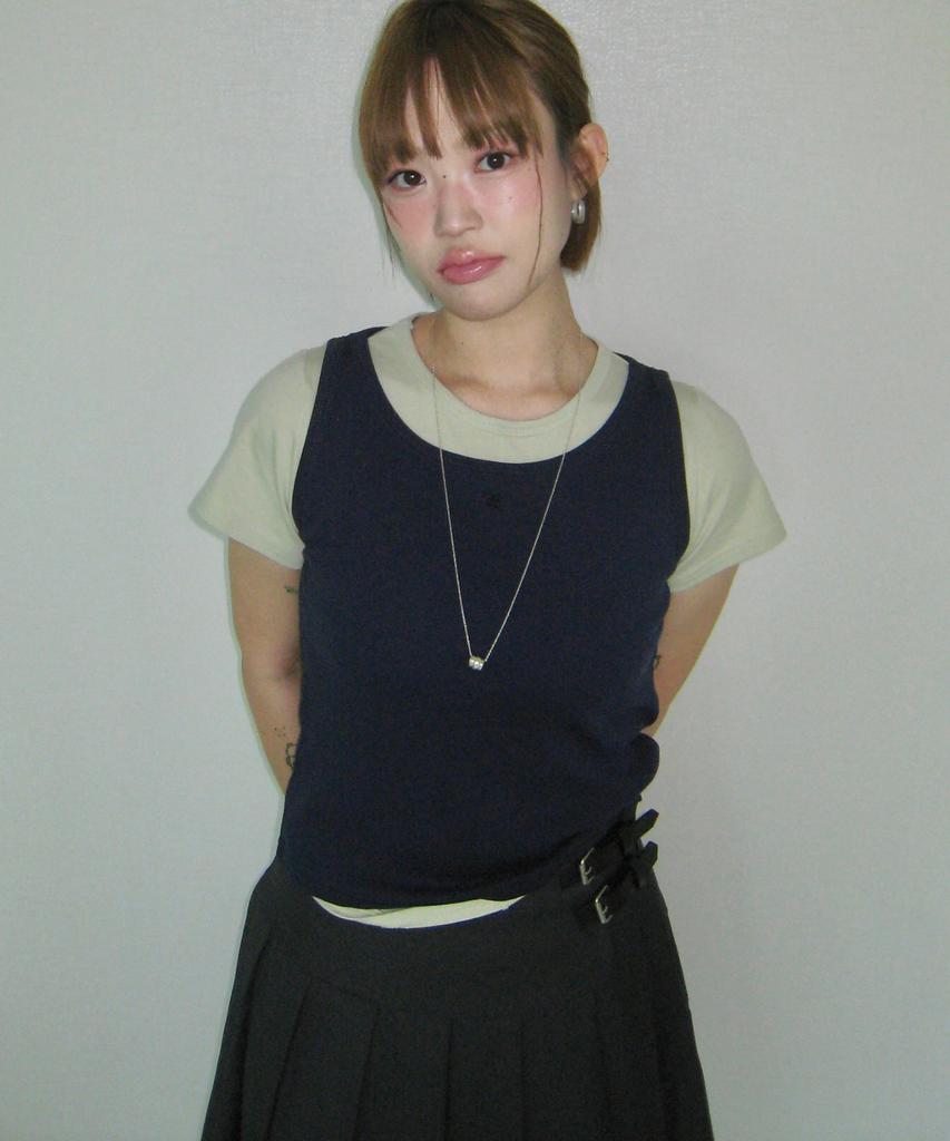 PLACE STUDIO Pintuck Cut-Out Logo Embroidery Sleeveless Set Short Sleeve T-Shirt_ 3 Colors