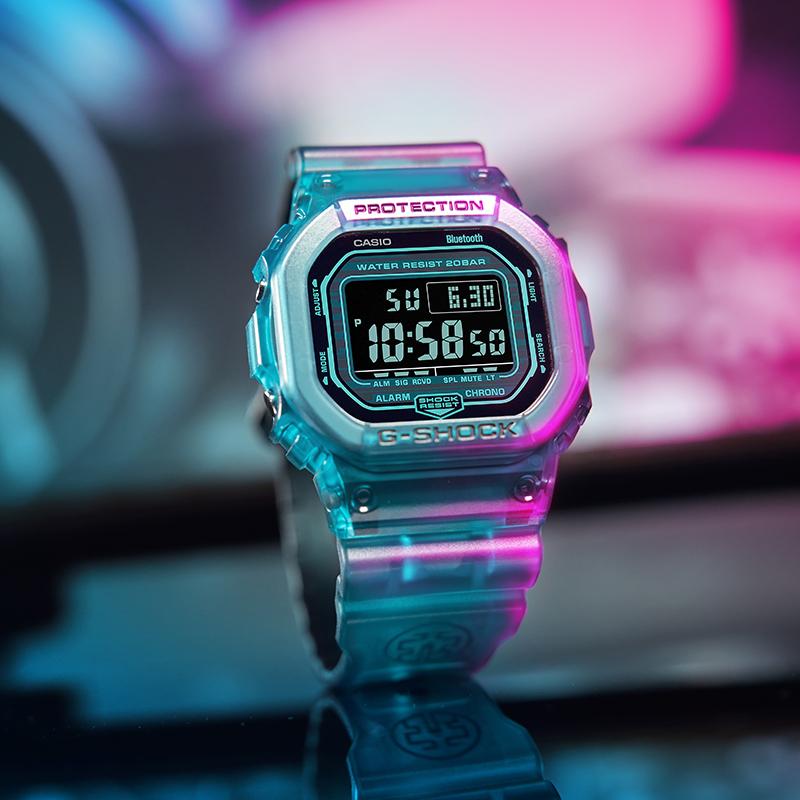 Casio G-Shock Square Smart Bluetooth Sports Watch Quartz Movement Resin Strap Unisex watches DW-B5600G-2PR