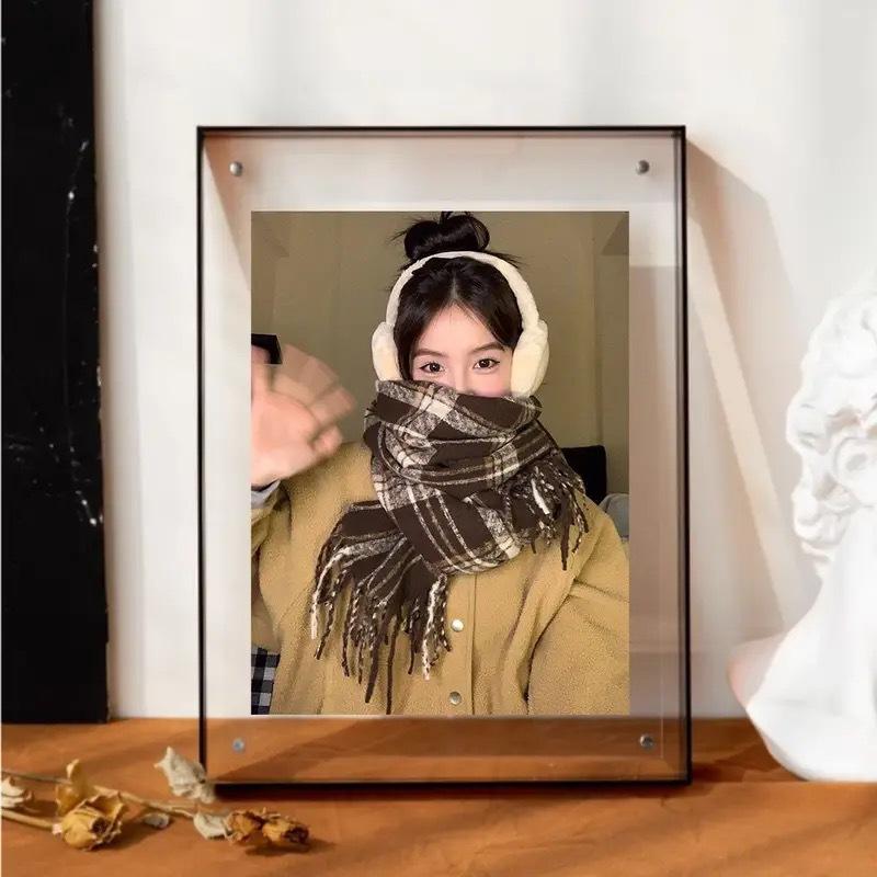 Autumn and winter Korean scarf female Internet celebrity new plaid tassel versatile retro thickened warm student scarf shawl tide