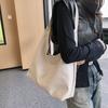 Casual Large Capacity Commuting Bag for Women In Autumn New Fashion Casual Shoulder Bag Commuting Personalized Tote Bag