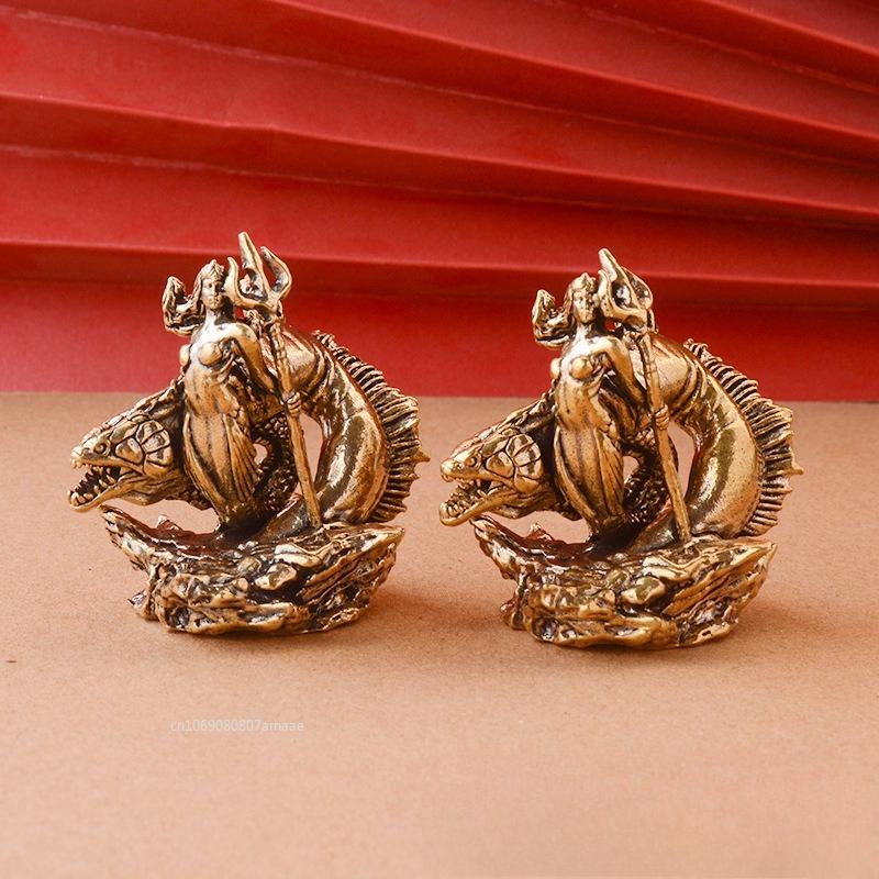 Retro Brass Queen Medusa Ornaments Figurines Ancient Greek Snake Women's Crafts Home and Office Desktop Ornaments