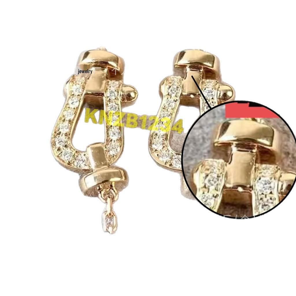 Fred 18k Gold Horseshoe Bracelet: Elegant, Luxurious Gift for Women
