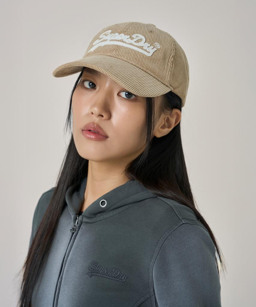 Syupeodeulai Felt Corduroy Ball Cap Beige