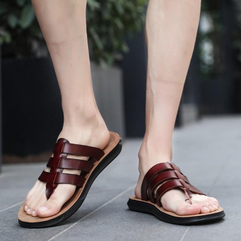 Fashion Men's Slippers Summer Pinch Toe Sandals Outdoor Casual Flat Slippers for Men Flip-flops Designer Slippers Non Slip Beach Sandals