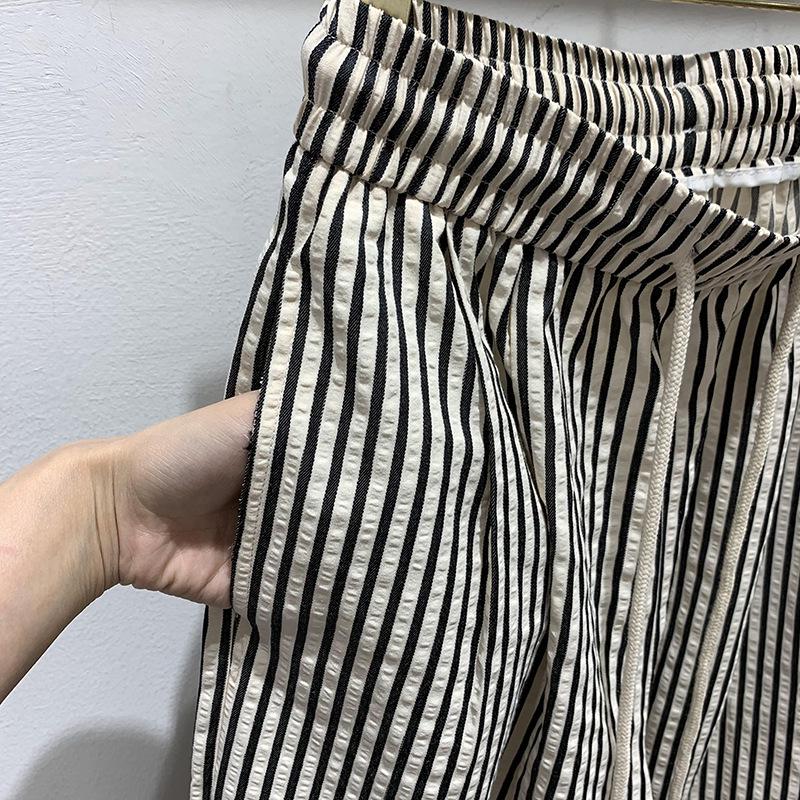 Pantaloni estivi a righe con vita tridimensionale per donna