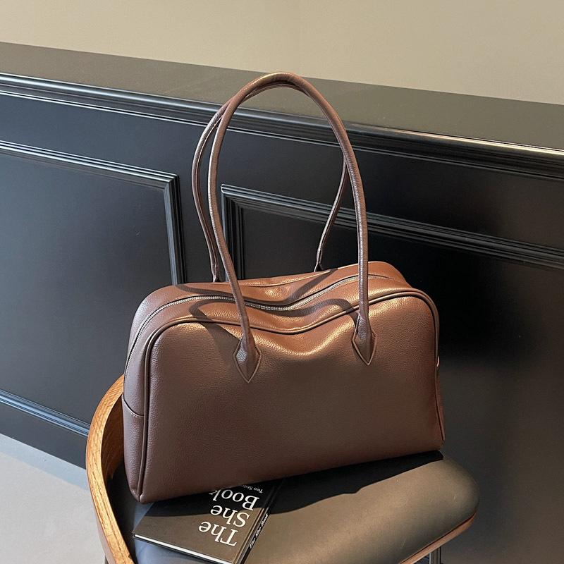 New Retro Casual Simple Large Capacity Solid Color Underarm Bag Women's Foreign Style Commuting Fashion Shoulder Bag
