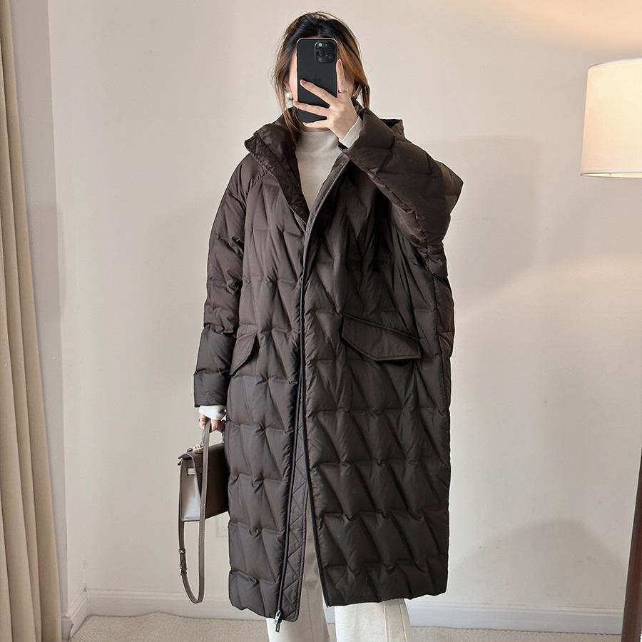 2024 Winter weiße Entendaunen mittlere und lange Daunenjacke lose Version abnehmbare Hutsilhouette über dem Knie warme Jacke