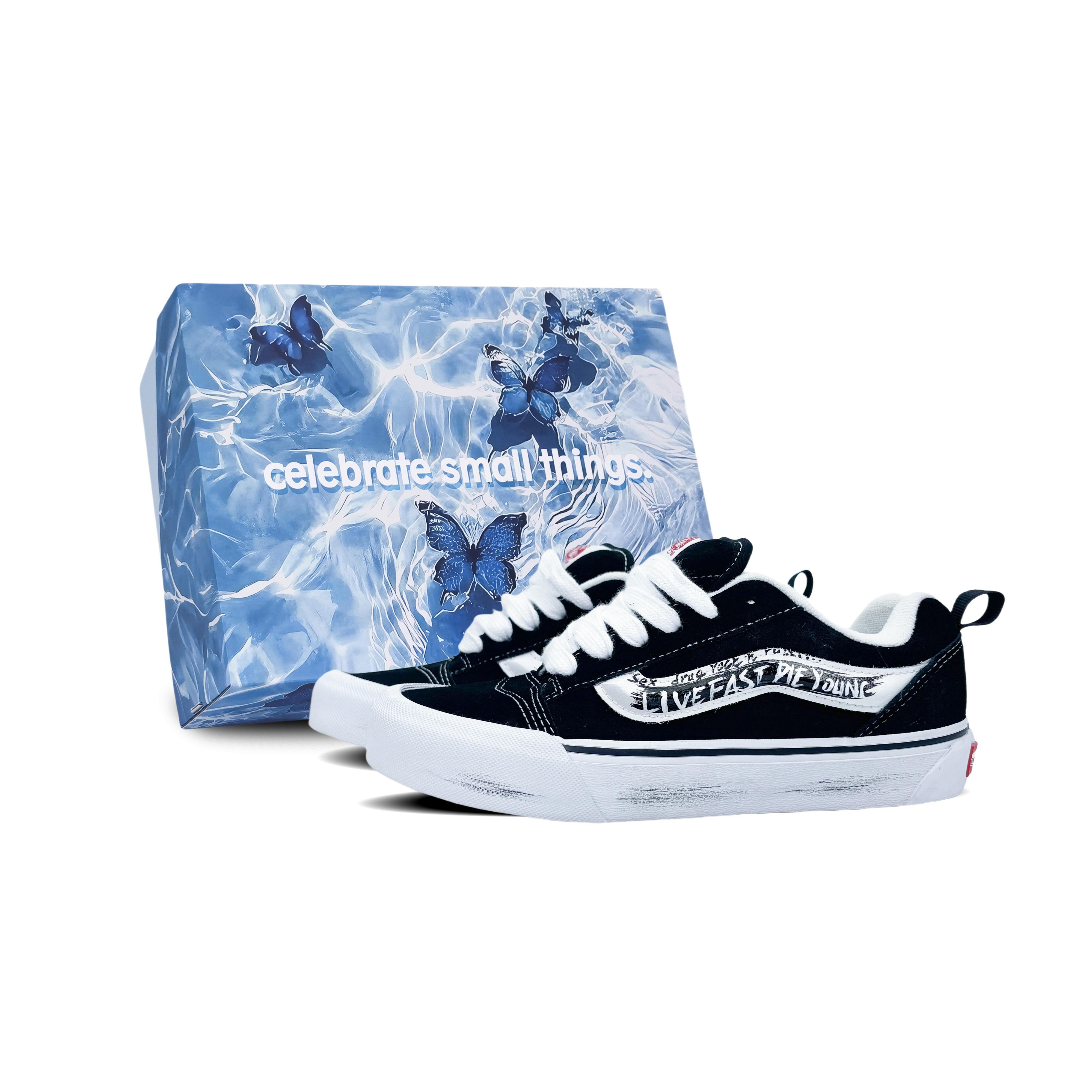 

Vans Knu Skool Low top Skateboard Shoes Unisex Black White VN0009QC6BT1(Team188-S-BOX 38.5