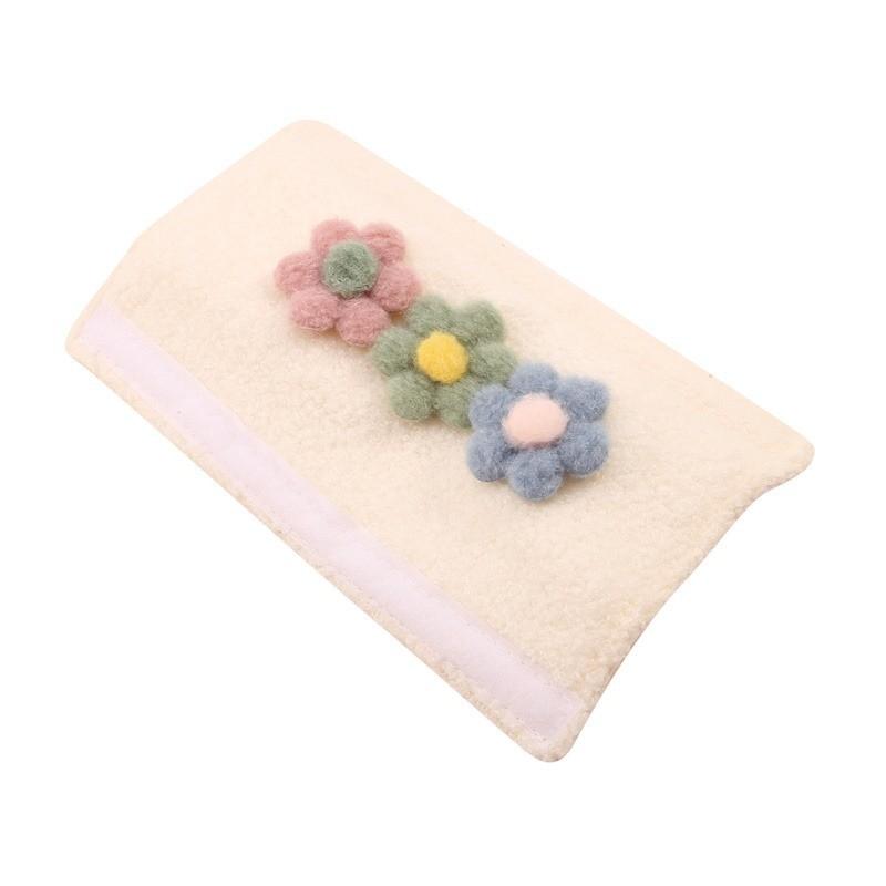 Car Seat Belt Shoulder Protector Cute Floral Creative Lamb Wool Personalized Seat Belt Shoulder Protector