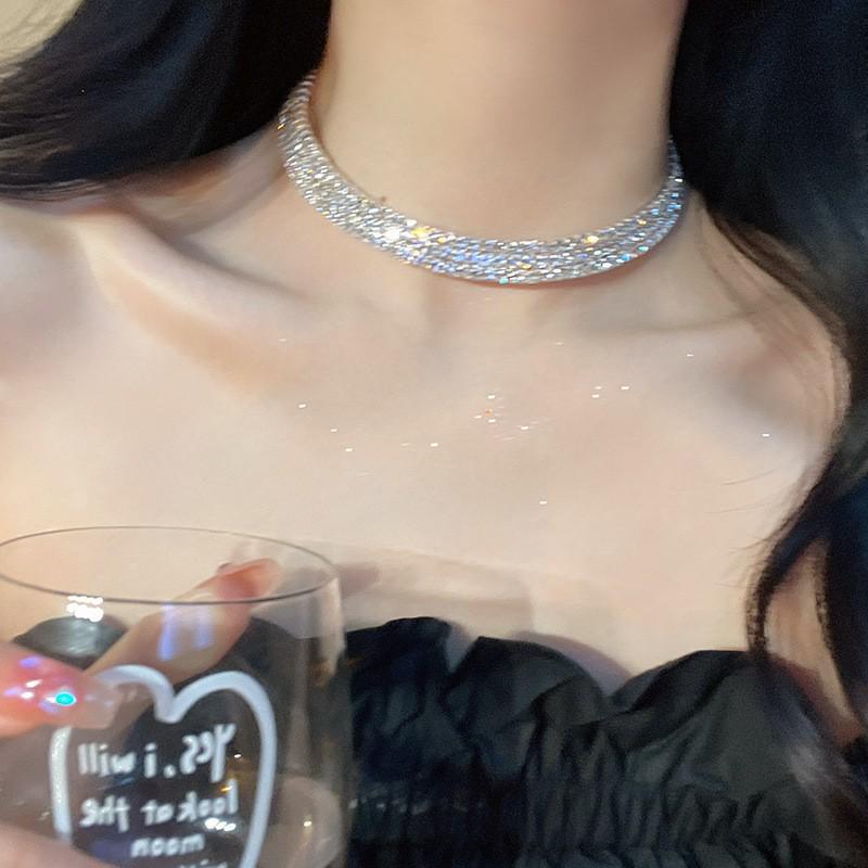 Elegant Irregular Pearl Necklace - Versatile Clavicle Chain for Women, High-End European and American Fashion Jewelry