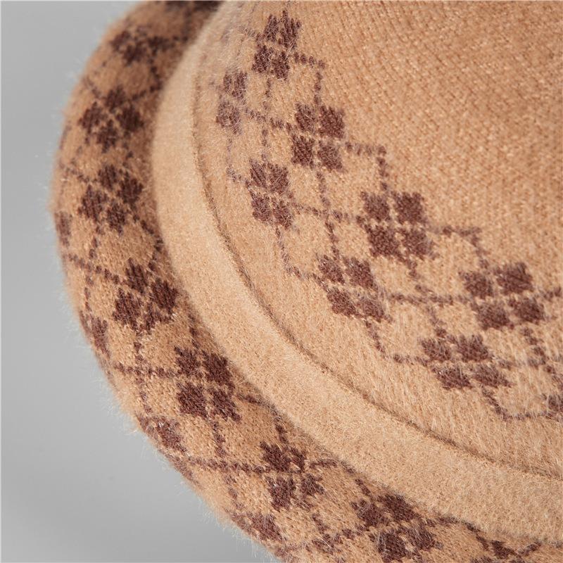 HatsWomen's autumn and winter versatile, fleece thickened winter beanie pot hats