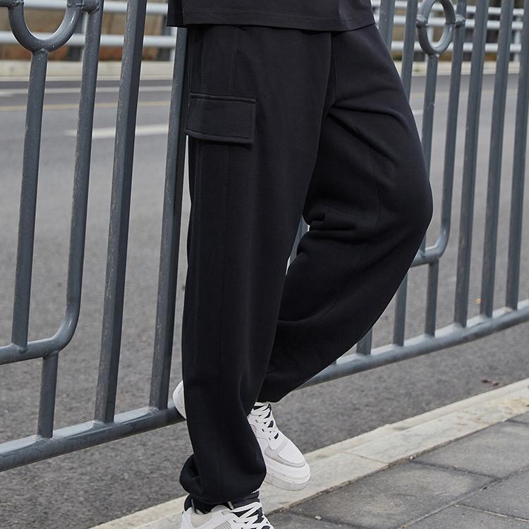 Li Ning Sports Fashion Series Knitted Tapered Sweatpants Men Bottoms Black AKLR373-1