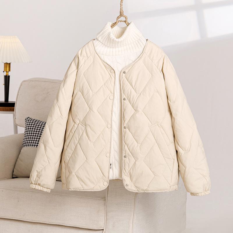 Women's Diamond Quilted V-Neck Down Jacket - White Petite Lightweight Outerwear, Short Autumn/Winter 2024 Fashion.