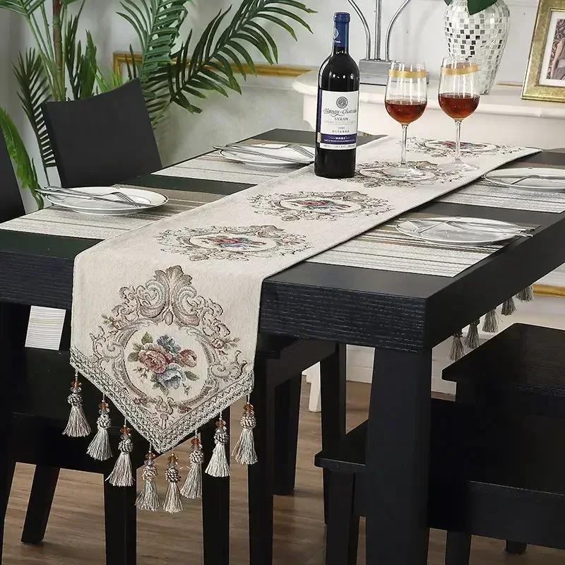 European Embroidered Table Flag Double Layer Heat Resistant Fringe Dining Tables Towels Furniture Cabinet Decorative Tablecloth