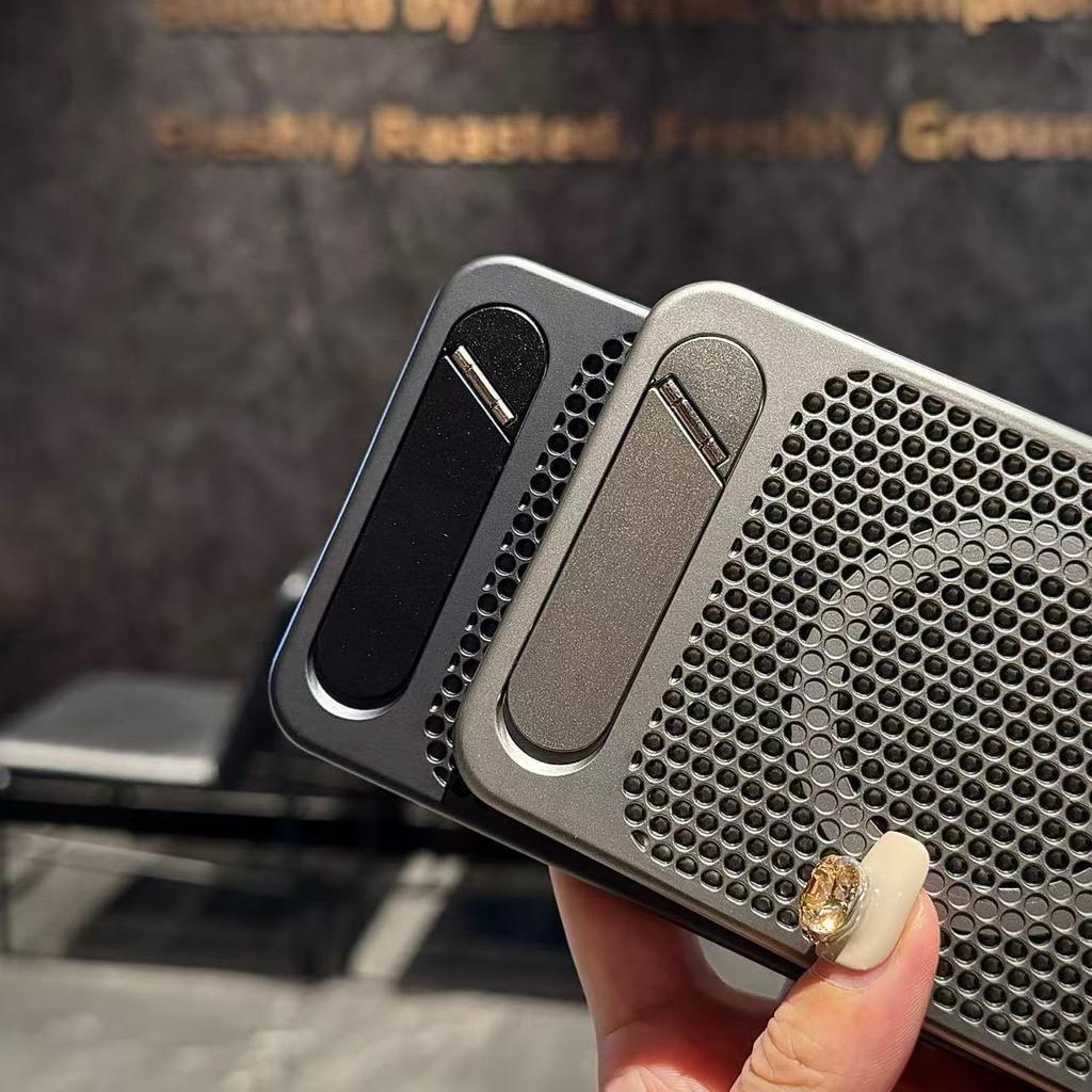 Suitable for Huawei Mate70Pro Metallic Paint Hollow Honeycomb Heat Dissipation Magnetic Pura70 Invisible Bracket Mobile Phone Case