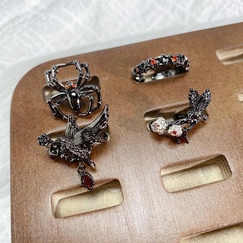Vintage Halloween Spider Crow Open Ring - Trendy Punk Stacking Finger Ring for Women