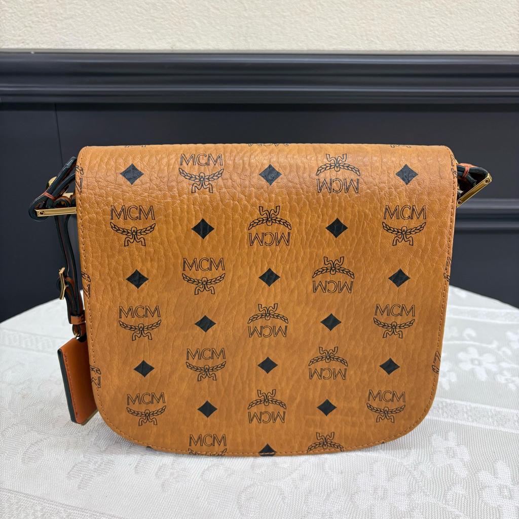 [Pre-Owned] Pasetia Visetos Monogram Coated Canvas Crossbody Bag - Excellent #13TED0G