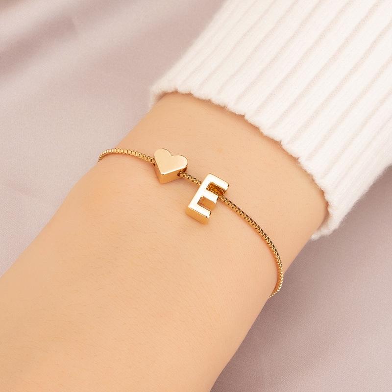 Fashion Love Heart Bracelet For Women Personality Design 26 Letters Bracelet Hand Jewelry Golden Accessory Exquisite Girl Gifts