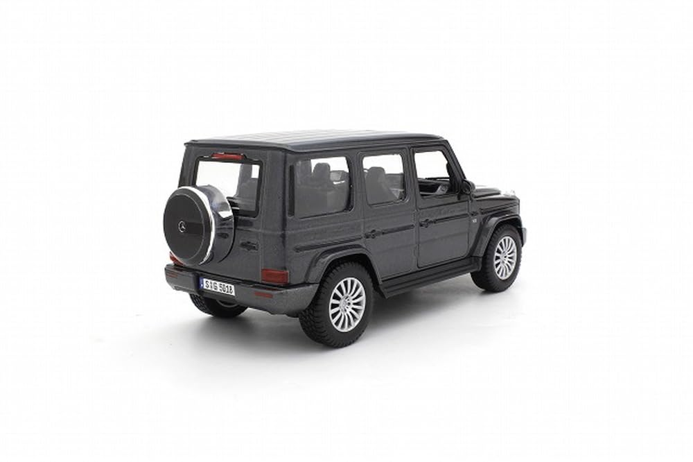 Maisto 1/24 Scale Mercedes-Benz G-Class 2019 Metallic Gray Finished Model MS31531MG1