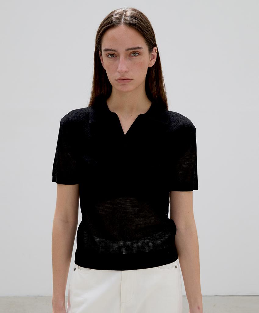 EMKM V-Neck Collared Knit Top_Black