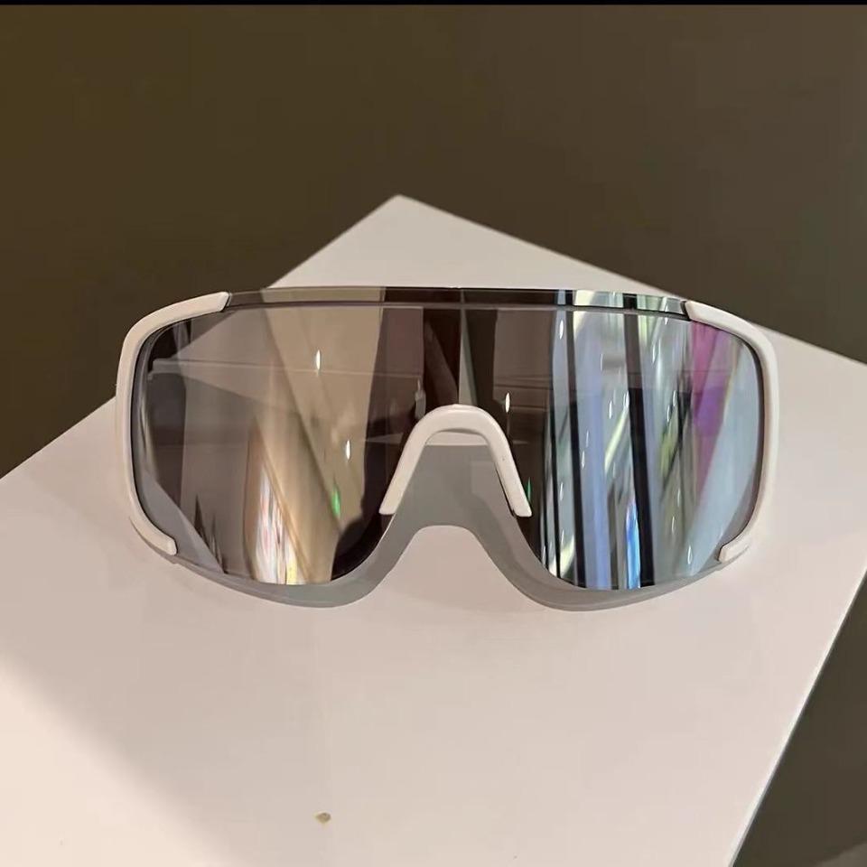 

2026 New Fashionable Outdoor Cycling Sunglasses Anti-UV400 Safety Motorcycle Glasses Sand Proof Protective Cycling Glasses Men