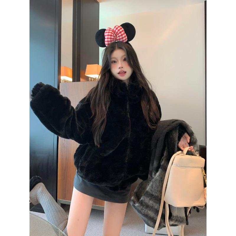 2025 Autumn/Winter Women's Lambswool Stand Collar Plush Coat - Short, Thickened, Loose Fit
