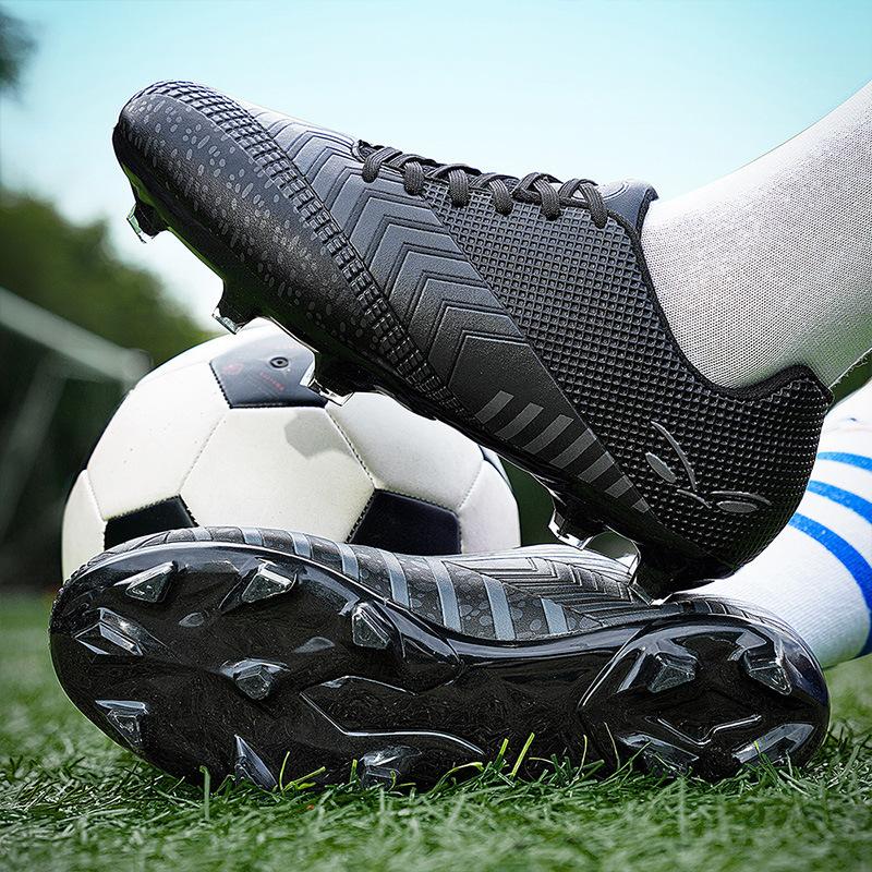 2025 New Men's Low Top Spiked Soccer Boots Youth Student Competition Light Training Sports Sneakers